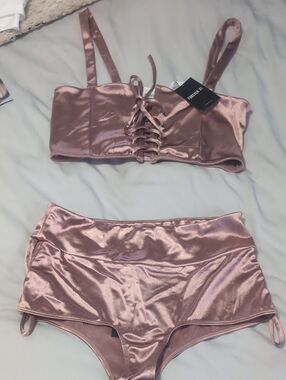 New Satin Lace-Up V Bralette & High-Waist Boy shorts - METALLIC Rose- Lg